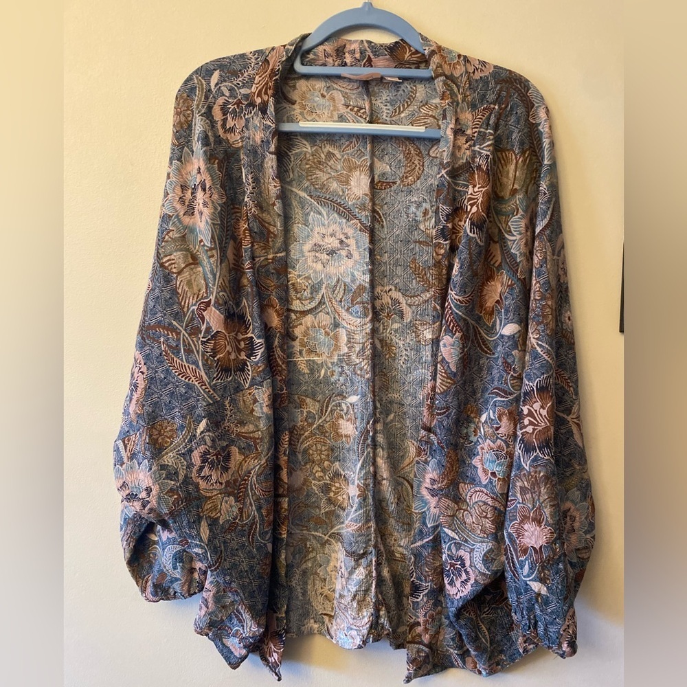 Willow Root Floral Open-Front Women's kimono/duster in Blue and Pink